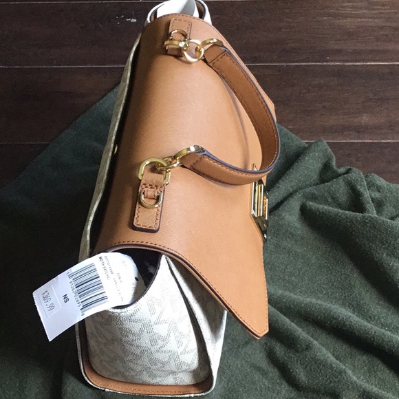 🆕Michael Kors Satchel Tina Size M Vanilla/Acrn - Picture 2 of 8